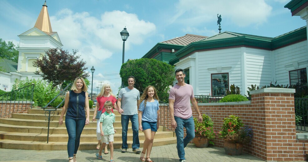 More Photos Of 2800 W Highway 76, Branson Unknown For Lease