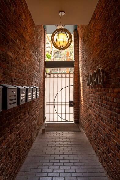 More Photos Of 314 1st Ave S, Seattle Storefront Retail Office For Lease