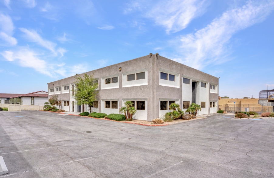 More Photos Of 3120 E Desert Inn Rd, Las Vegas Office For Sale