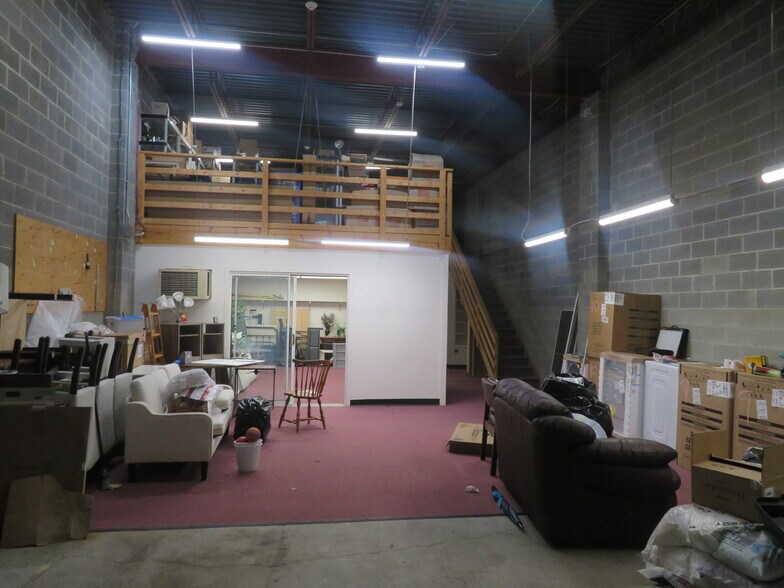 More Photos Of 12051-12083 Tech Rd, Silver Spring Light Manufacturing For Lease