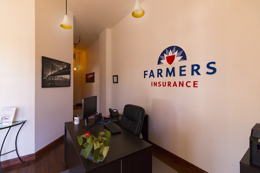 More Photos Of 220 Windsor River Rd, Windsor Apartments For Sale