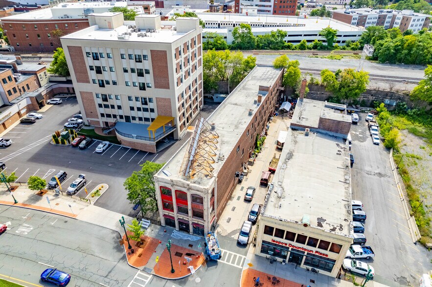 More Photos Of 180 Erie Blvd, Schenectady Office Residential For Sale