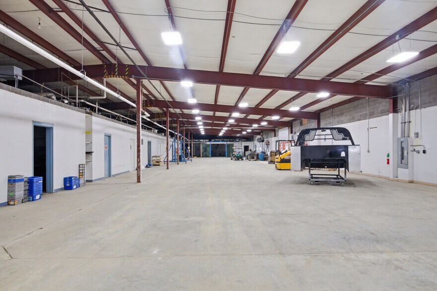 More Photos Of 5190 Dominion Dr, Dublin Warehouse For Sale