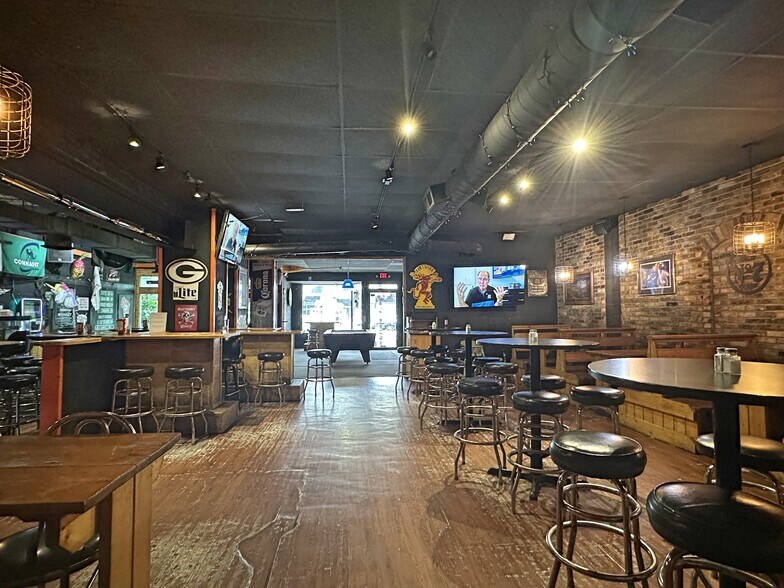 More Photos Of 219 S Main St, Fort Atkinson Bar For Sale