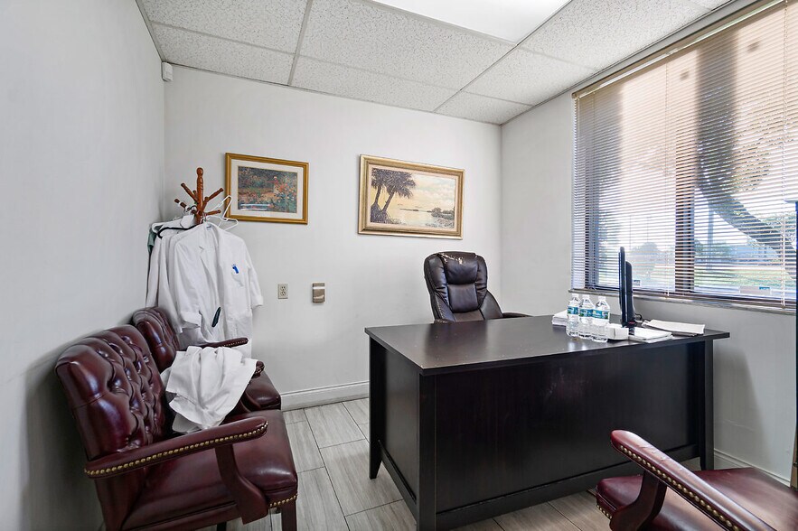 More Photos Of 2280 W Atlantic Ave, Delray Beach Medical For Sale