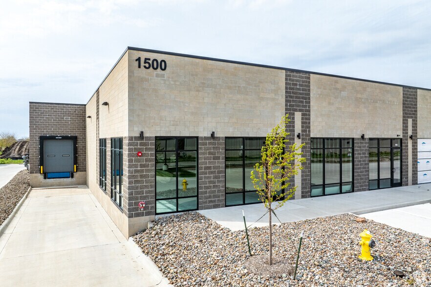 More Photos Of 1500 NW Gettysburg Ln, Waukee Light Distribution For Lease