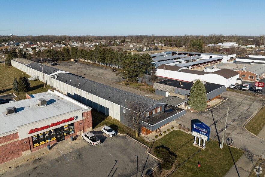 More Photos Of 1445 W Chicago Blvd, Tecumseh Hotel For Sale