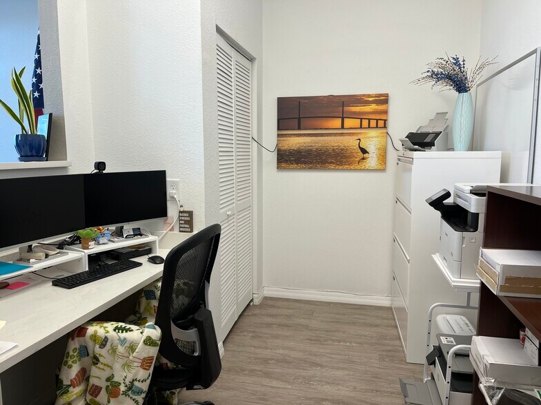 More Photos Of 2881 Placida Rd, Englewood Office For Lease