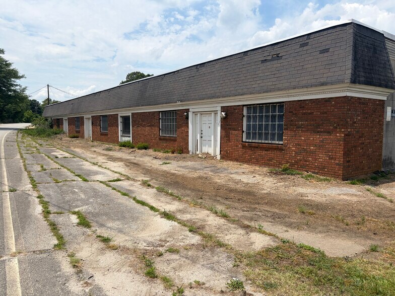 More Photos Of 29 E Warehouse Ct, Taylors Warehouse For Sale