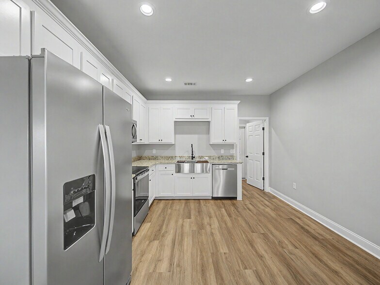 More Photos Of 515 Birch St, Adel Apartments For Sale