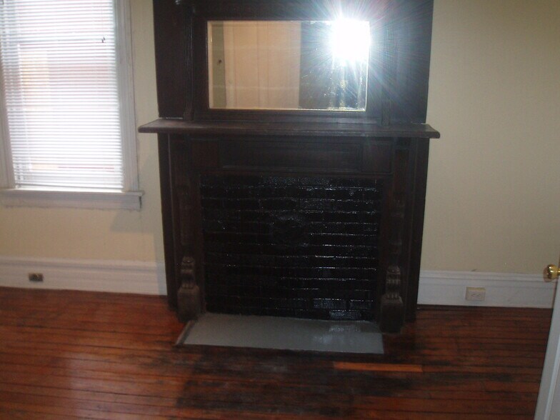 More Photos Of 821 W Marshall St, Richmond Specialty For Sale