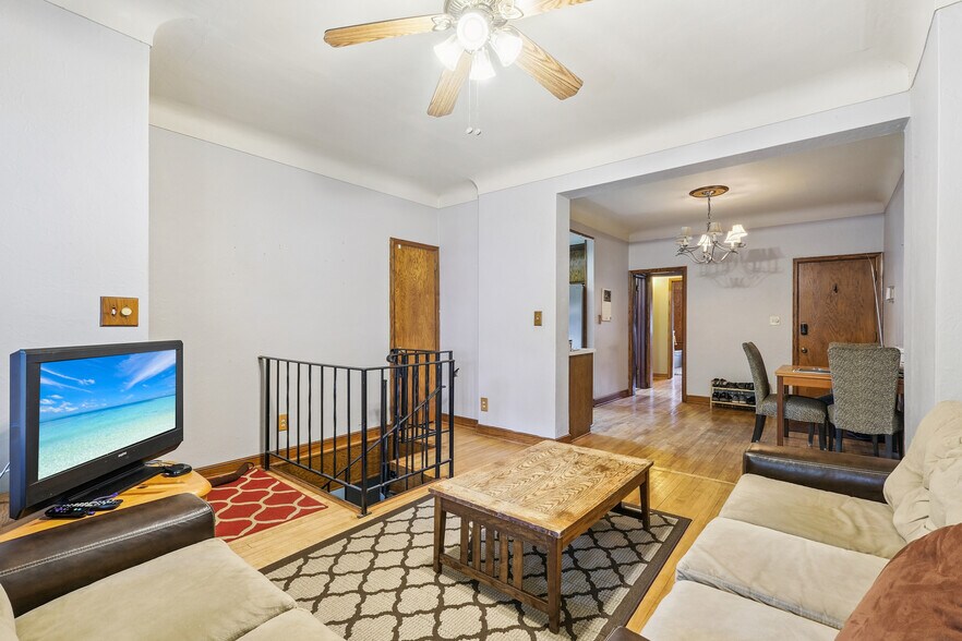 More Photos Of 1271 7th St W, Saint Paul Apartments For Sale