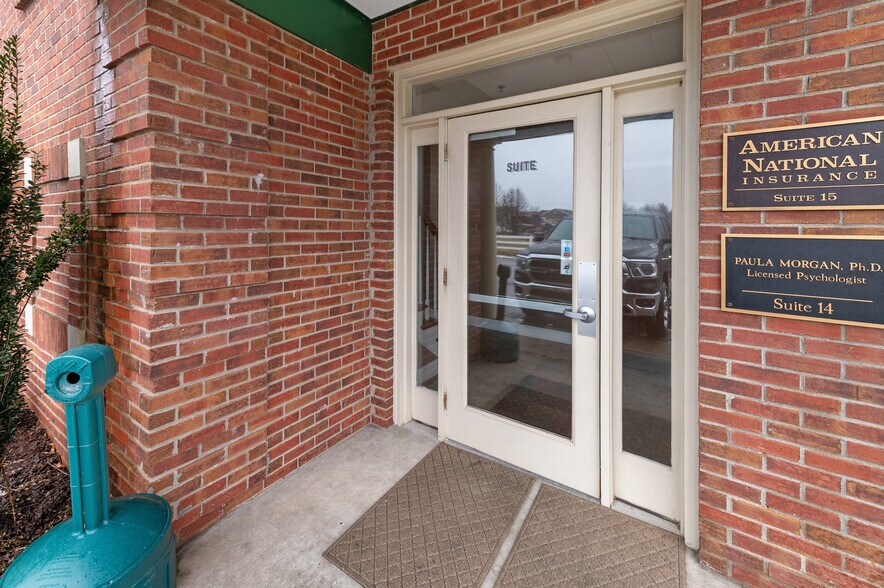 More Photos Of 815 John Harper Rd, Shepherdsville Office For Sale