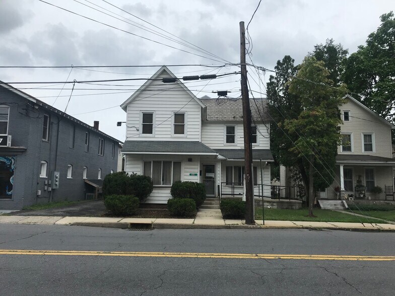 More Photos Of 364 N Courtland St, East Stroudsburg Medical For Sale