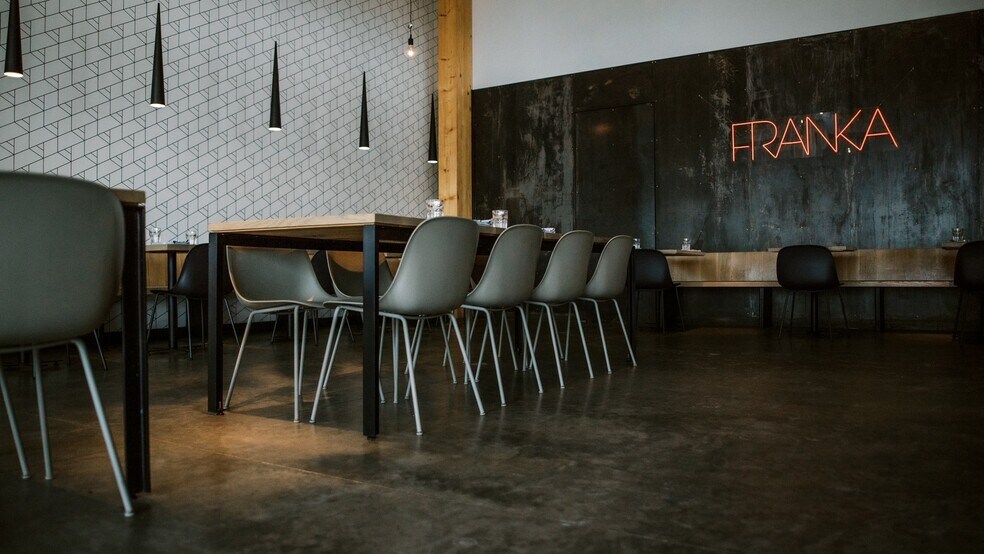 More Photos Of 111 E Grand Ave, Des Moines Office For Lease