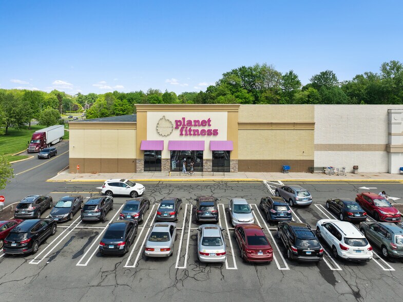 More Photos Of 271-421 Cottage Grove Rd, Bloomfield Unknown For Lease