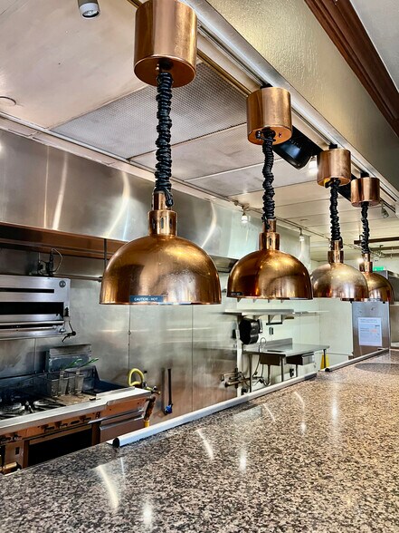 More Photos Of 14572 Big Basin Way, Saratoga Storefront For Lease