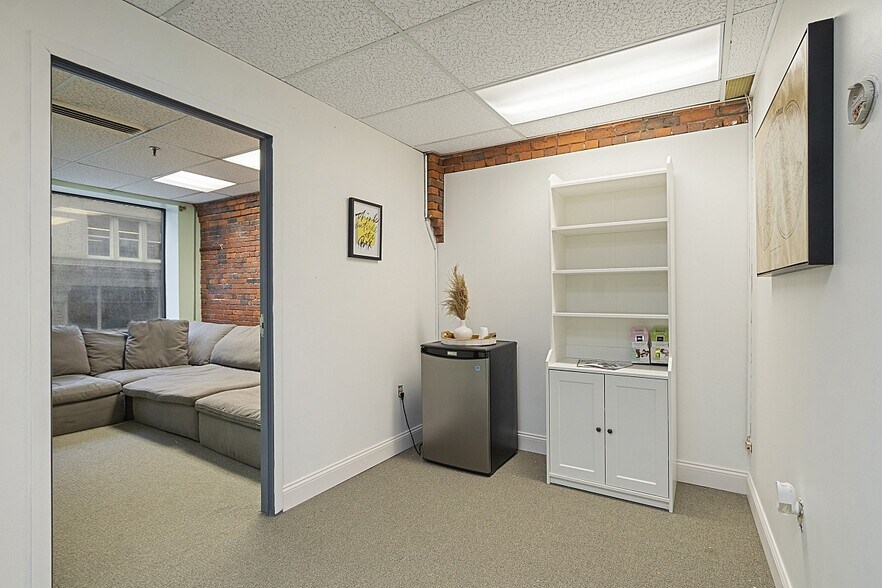 More Photos Of 200 Lincoln St, Boston Loft Creative Space For Sale