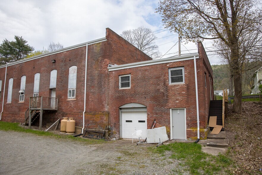 More Photos Of 395 Park St North, Great Barrington Warehouse For Sale