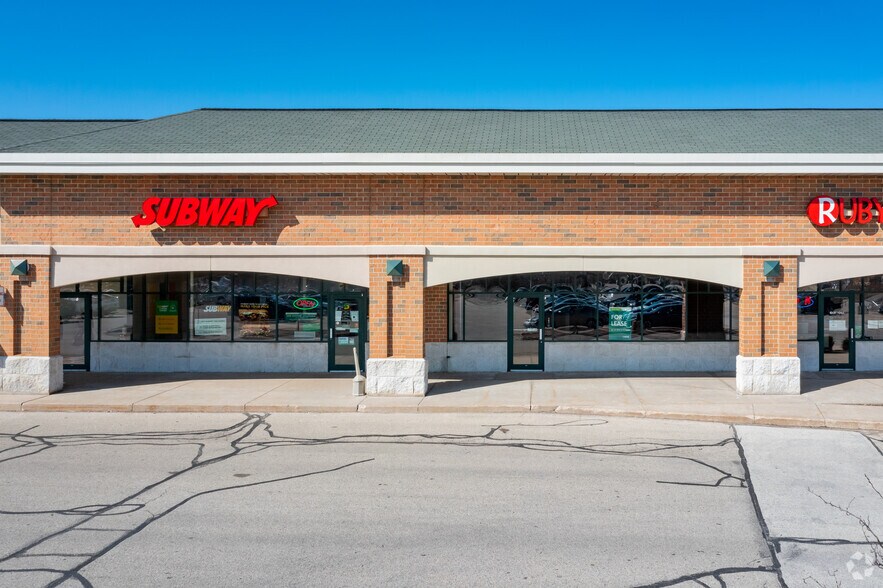 More Photos Of 2205 N Calhoun Rd, Brookfield Unknown For Lease