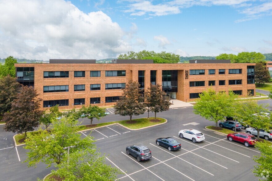 Primary Photo Of 3 Country View Rd, Malvern Office For Lease