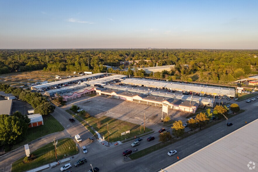 More Photos Of 6310-6340 W Little York Rd, Houston Storefront For Sale