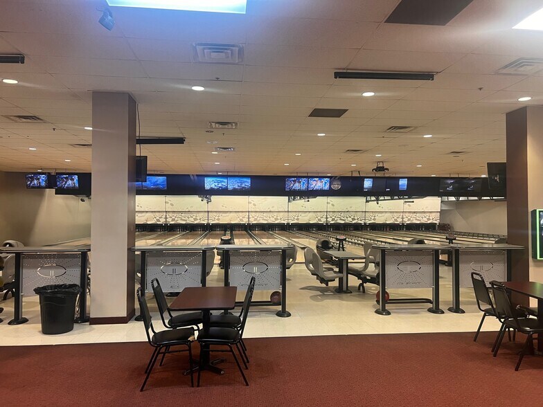 More Photos Of 122 W 900 N, Payson Bowling Alley For Sale