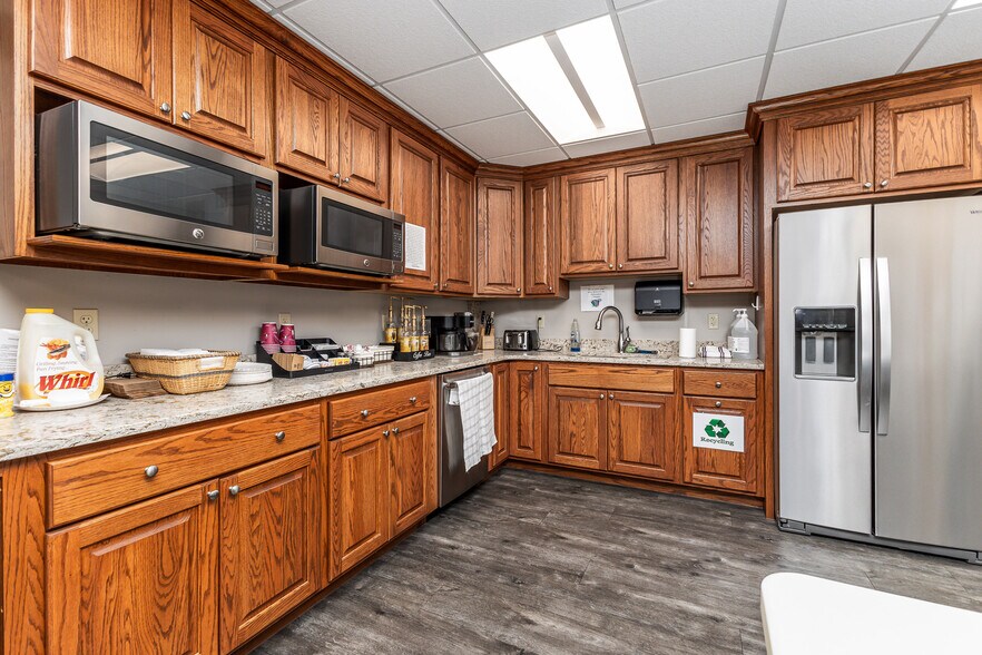 More Photos Of 3681 Prism Ln, Kieler Office For Sale