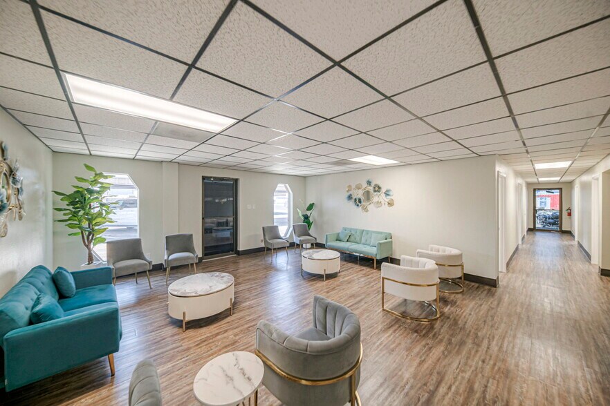 More Photos Of 1410 Rankin Hwy, Midland Office For Sale