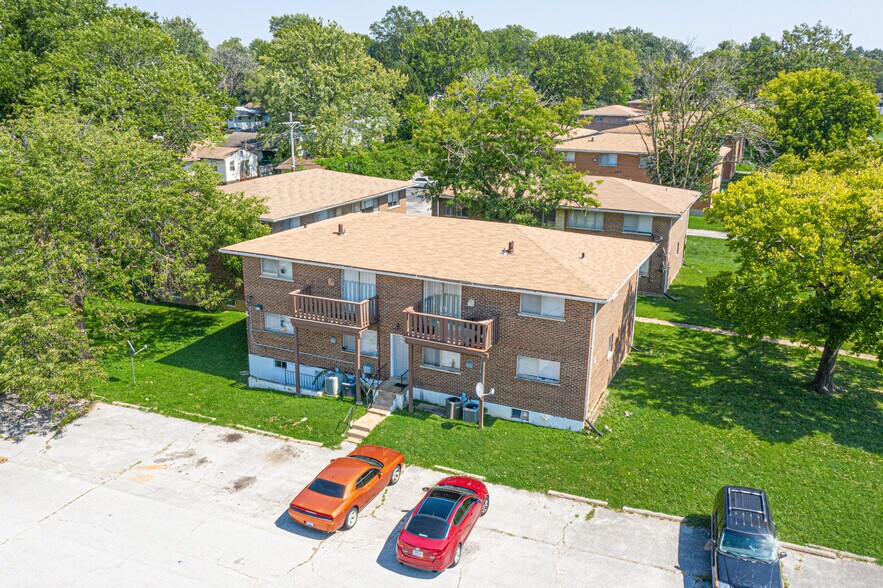 Primary Photo Of 103-151 Shepley Dr, Saint Louis Apartments For Sale