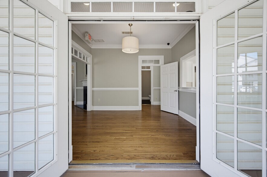 More Photos Of 129 Marble Mill Rd, Marietta Medical For Sale