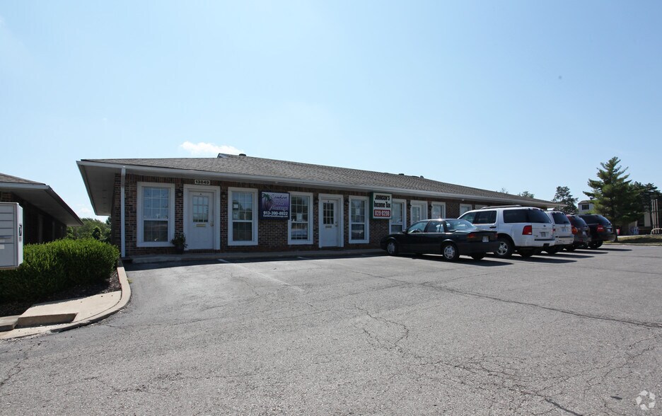 More Photos Of 13849 S Mur-Len Rd, Olathe Office For Lease