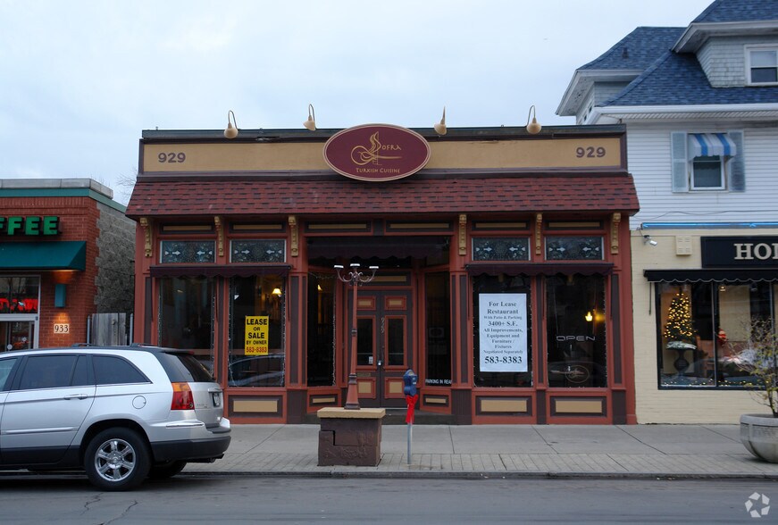 Primary Photo Of 929 Elmwood Ave, Buffalo Restaurant For Lease