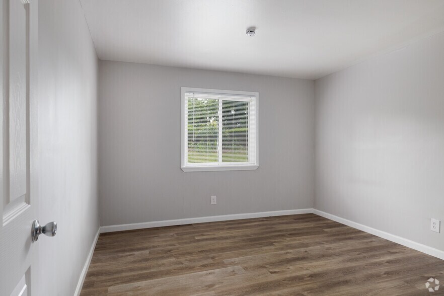 More Photos Of 7594 Watson Rd, Saint Louis Apartments For Sale