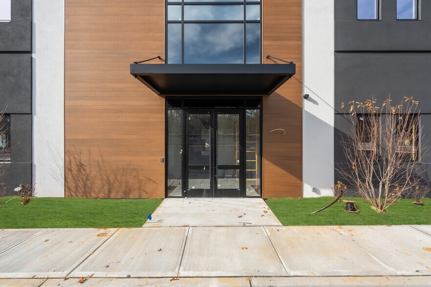 More Photos Of 705 Brewers Bridge Rd, Jackson Office For Lease