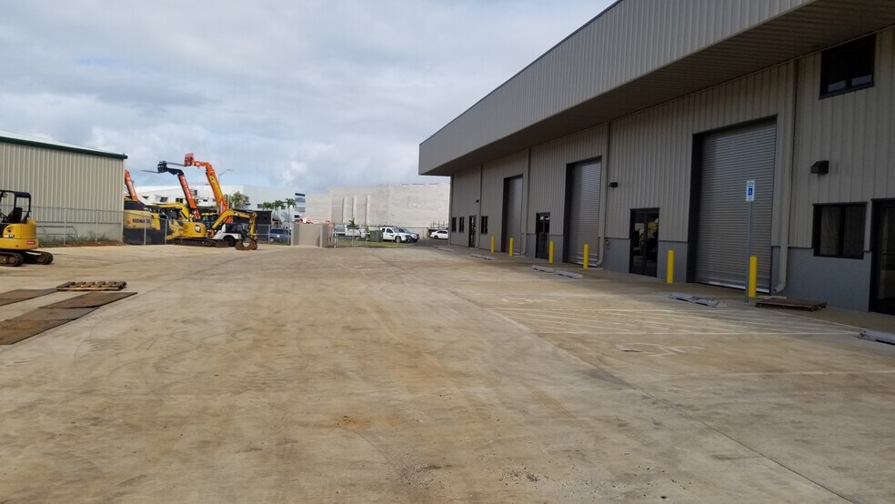 More Photos Of 1520 Haleukana St, Lihue Warehouse For Lease