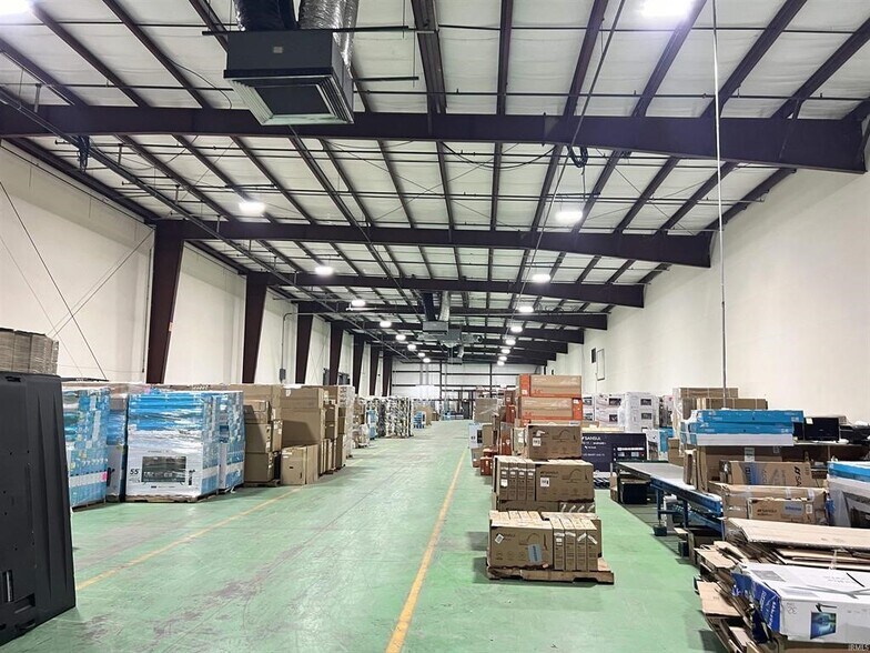 More Photos Of 3471 N Union Dr, Olney Warehouse For Sale