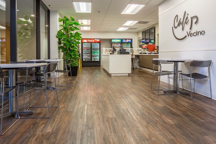 More Photos Of 851 Trafalgar Ct, Maitland Office For Lease