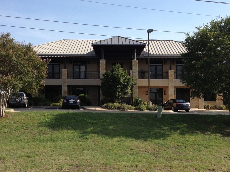 More Photos Of 248 Addie Roy Rd, Austin Office For Sale