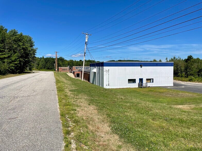 More Photos Of 48 Commercial St, Lewiston Light Manufacturing For Lease