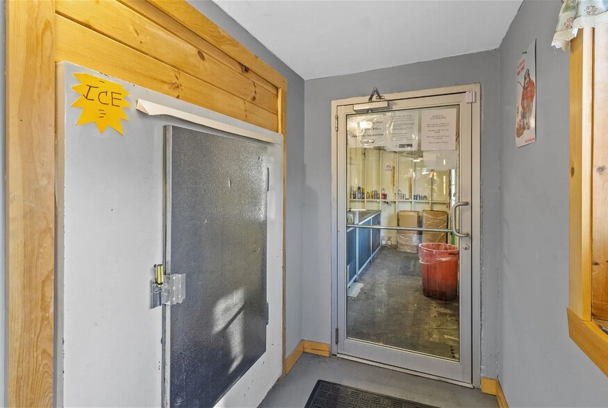 More Photos Of 37 Gouverneur St, Canton Convenience Store For Sale