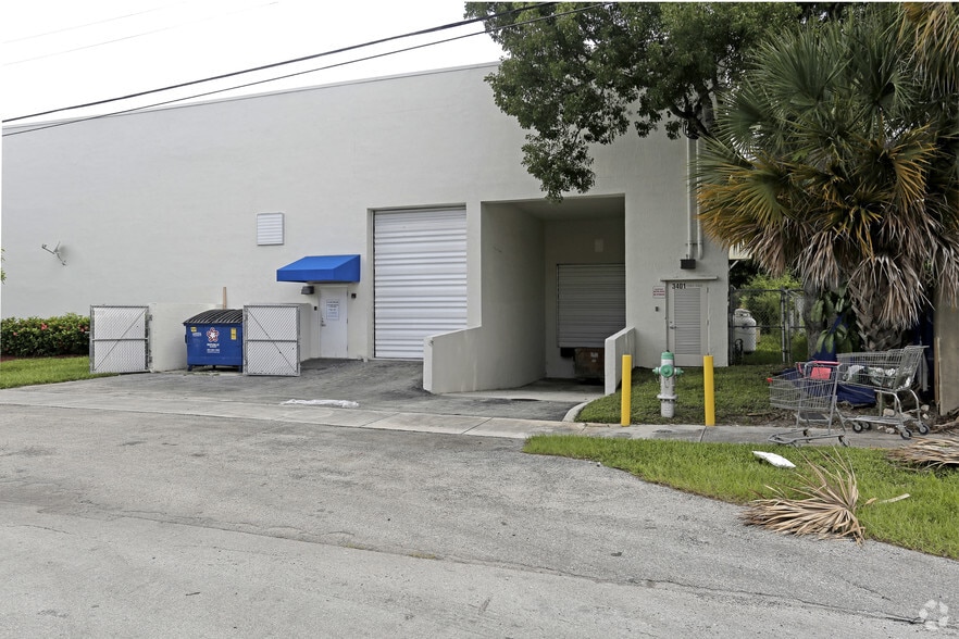 More Photos Of 3401 N 29th Ave, Hollywood Warehouse For Lease
