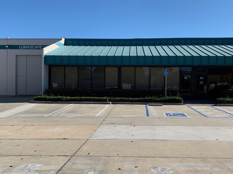 More Photos Of 1300 Industrial Rd, San Carlos Light Distribution For Lease