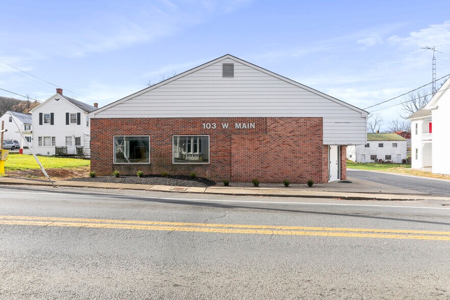 More Photos Of 103 W Main St, Hedgesville Office For Lease