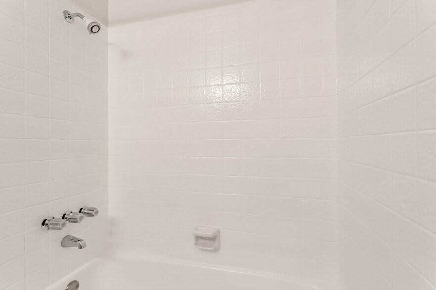 More Photos Of 2519 S 300 E, South Salt Lake Apartments For Sale