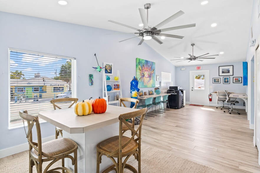 More Photos Of 4574 Pine Island Rd NW, Matlacha Office For Sale