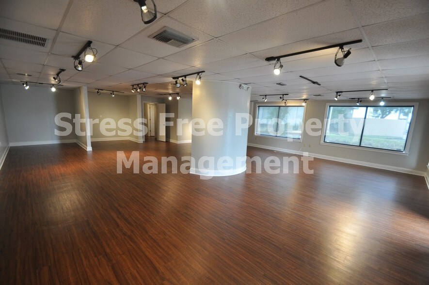 More Photos Of 2596 Nursery Rd, Clearwater Medical For Lease