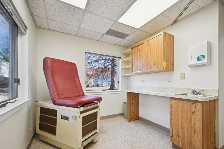 More Photos Of 2117-2123 Klockner Rd, Trenton Medical For Sale