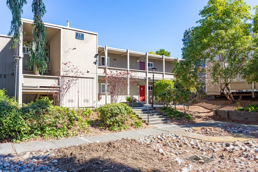 More Photos Of 201 Avian Dr, Vallejo Apartments For Sale