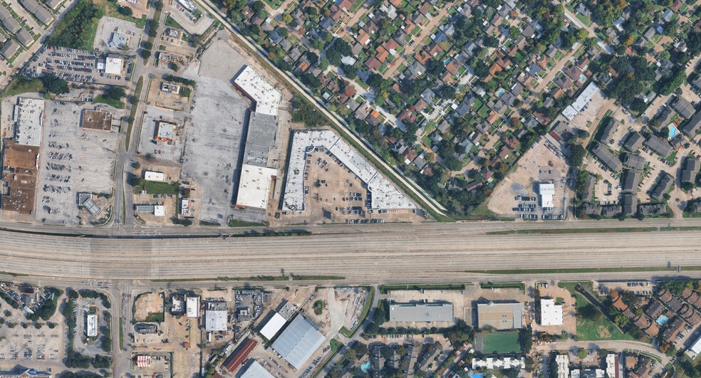 More Photos Of 10703-10765 Gulf Fwy, Houston Unknown For Lease
